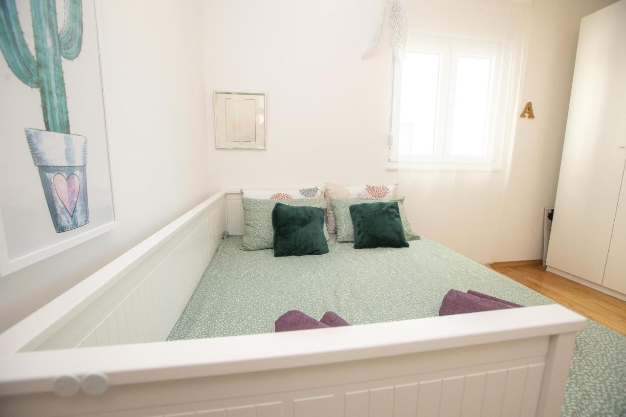 Feel City Near Beach Free Parking With Sea View Zadar Exterior photo